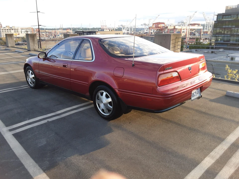 1992 Acura Legend 2nd Gen - Image 16 of 31