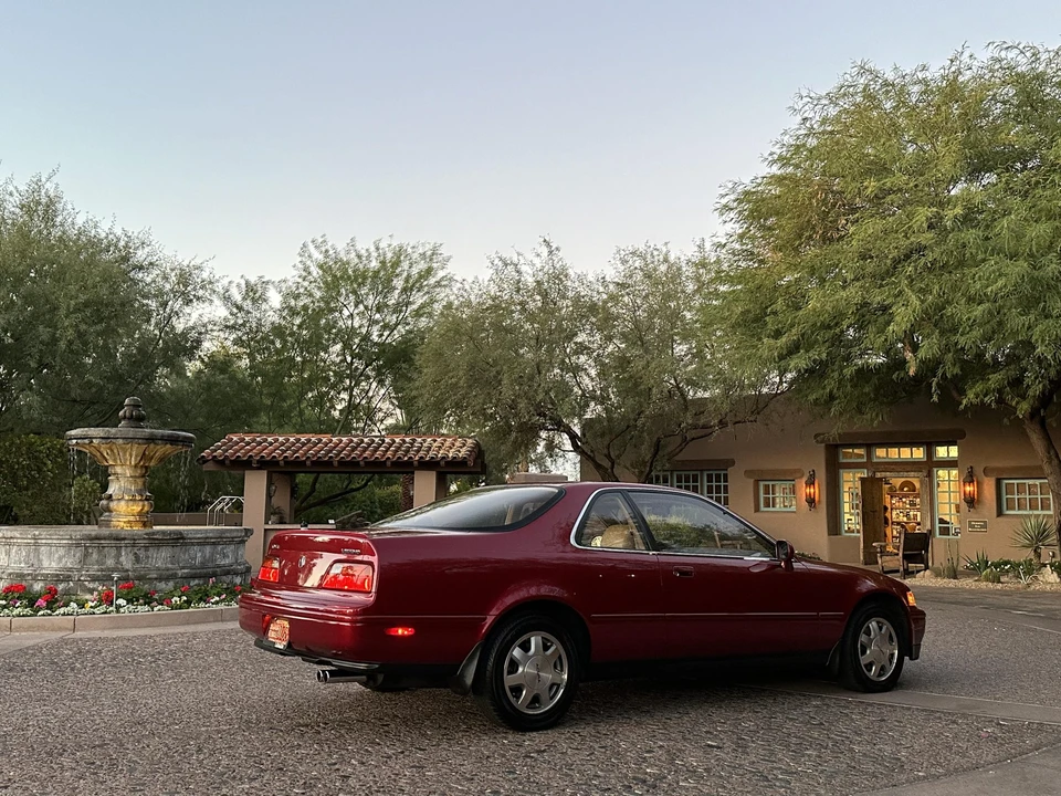 1992 Acura Legend 2nd Gen - Image 21 of 31