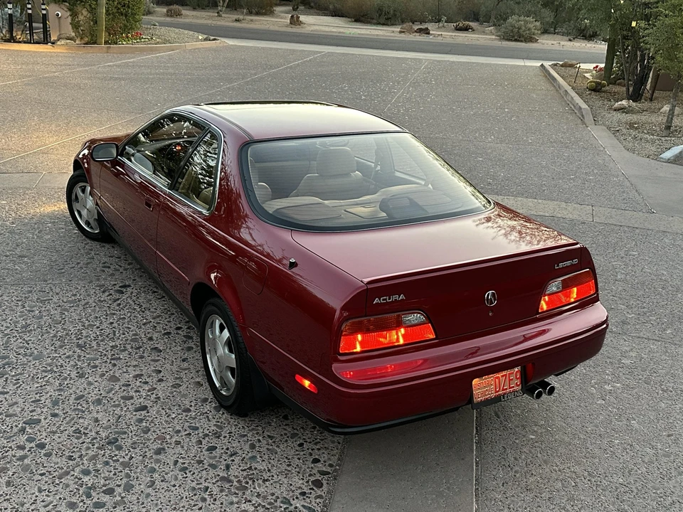 1992 Acura Legend 2nd Gen - Image 15 of 31