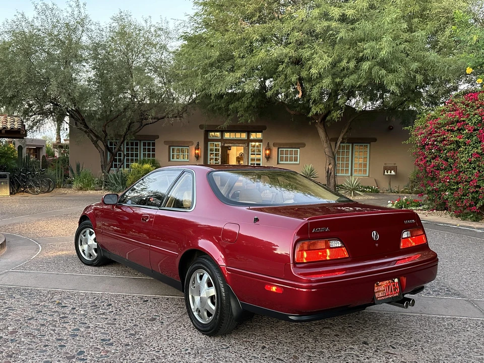 1992 Acura Legend 2nd Gen - Image 12 of 31