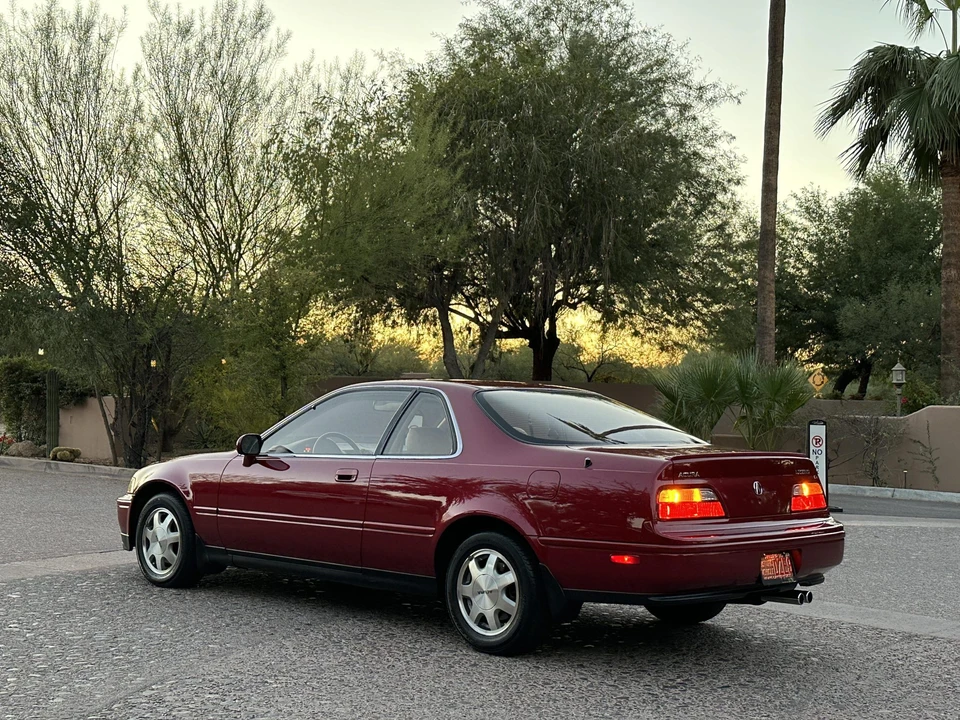1992 Acura Legend 2nd Gen - Image 10 of 31