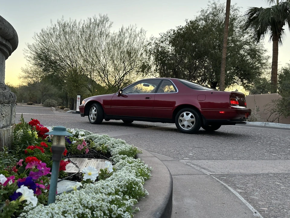 1992 Acura Legend 2nd Gen - Image 9 of 31