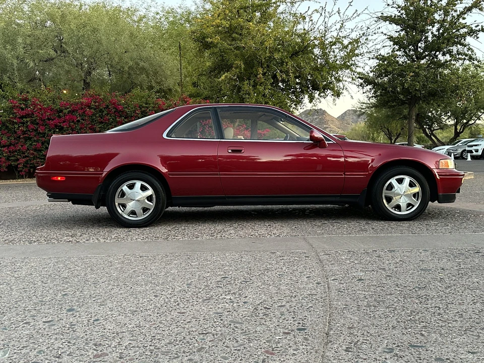 1992 Acura Legend 2nd Gen - Image 23 of 31