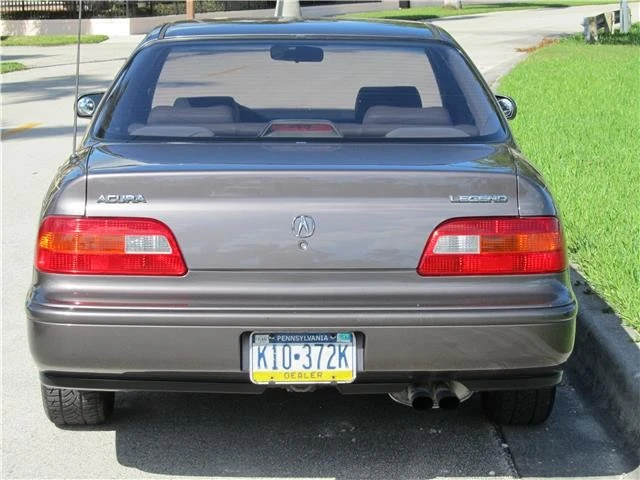 1992 Acura Legend 2nd Gen - Image 4 of 12