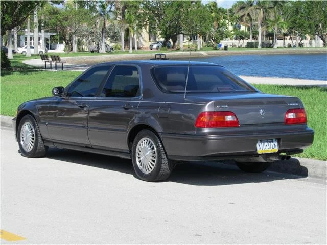 1992 Acura Legend 2nd Gen - Image 2 of 12