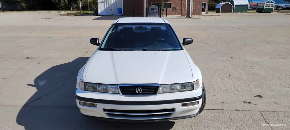 1992 Acura Vigor 3rd Gen - Image 2 of 10