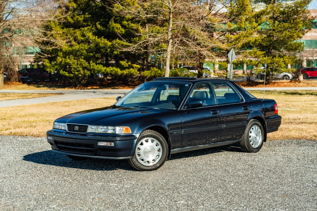 1992 Acura Vigor 3rd Gen - Image 5 of 31