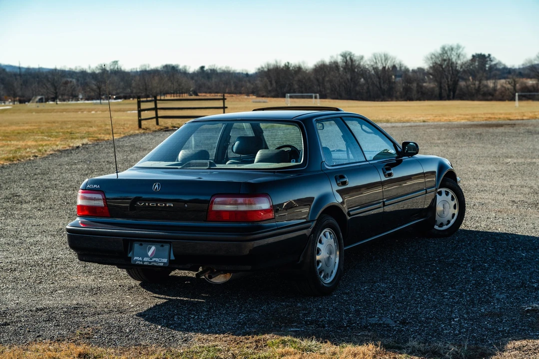 1992 Acura Vigor 3rd Gen - Image 14 of 31