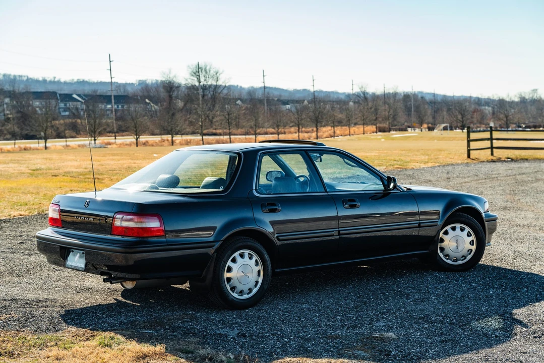 1992 Acura Vigor 3rd Gen - Image 18 of 31