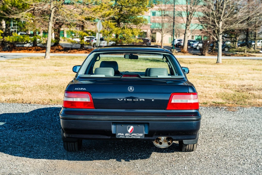 1992 Acura Vigor 3rd Gen - Image 12 of 31