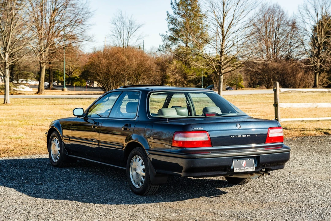1992 Acura Vigor 3rd Gen - Image 10 of 31