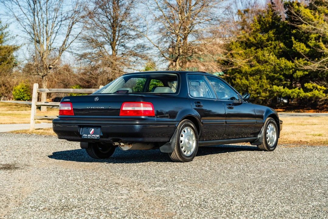 1992 Acura Vigor 3rd Gen - Image 17 of 31