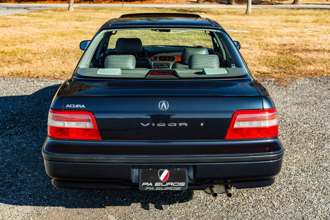 1992 Acura Vigor 3rd Gen - Image 27 of 31
