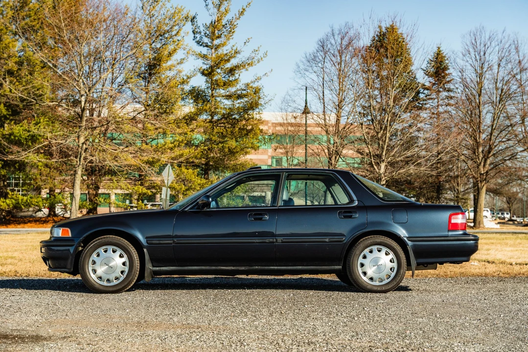 1992 Acura Vigor 3rd Gen - Image 9 of 31