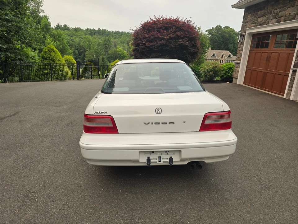1992 Acura Vigor 3rd Gen - Image 29 of 31