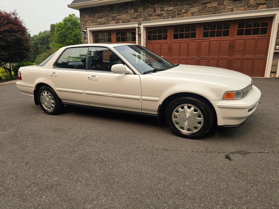1992 Acura Vigor 3rd Gen - Image 15 of 31
