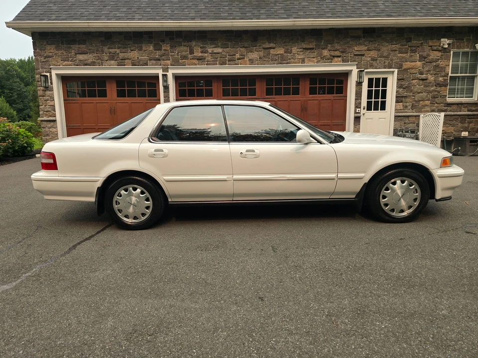1992 Acura Vigor 3rd Gen - Image 19 of 31