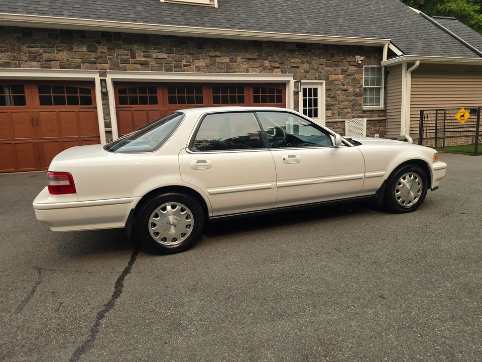 1992 Acura Vigor 3rd Gen - Image 21 of 31