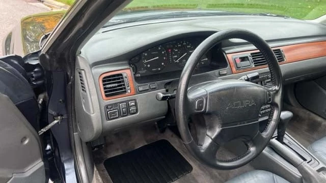1992 Acura Vigor 3rd Gen - Image 5 of 17