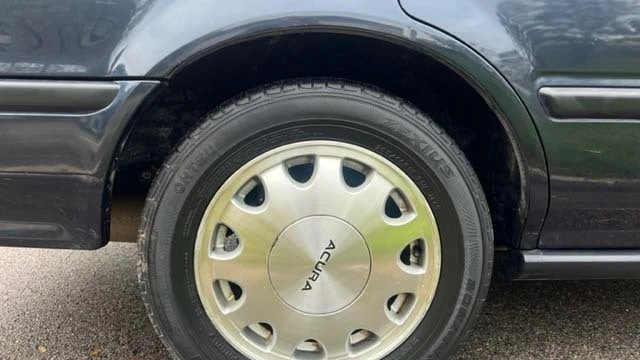 1992 Acura Vigor 3rd Gen - Image 10 of 17