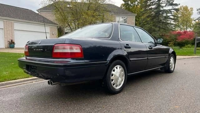 1992 Acura Vigor 3rd Gen - Image 15 of 17