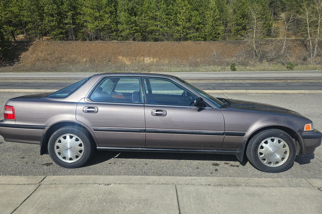 1992 Acura Vigor 3rd Gen - Image 13 of 31