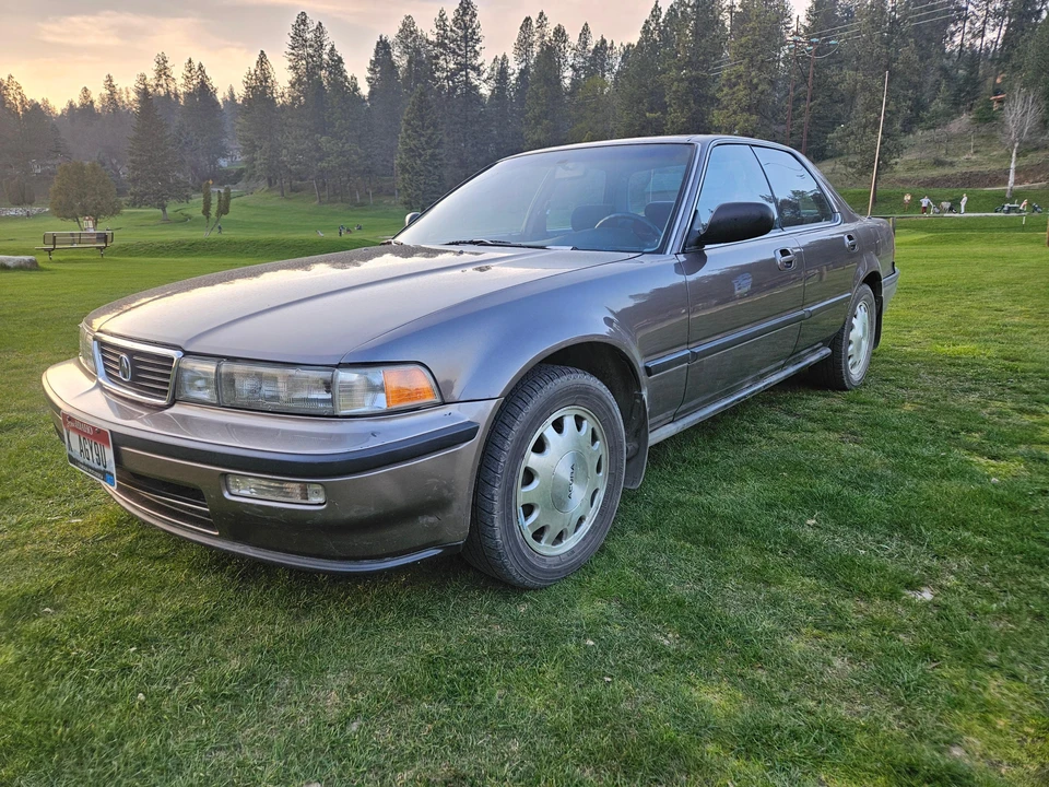 1992 Acura Vigor 3rd Gen - Image 7 of 31