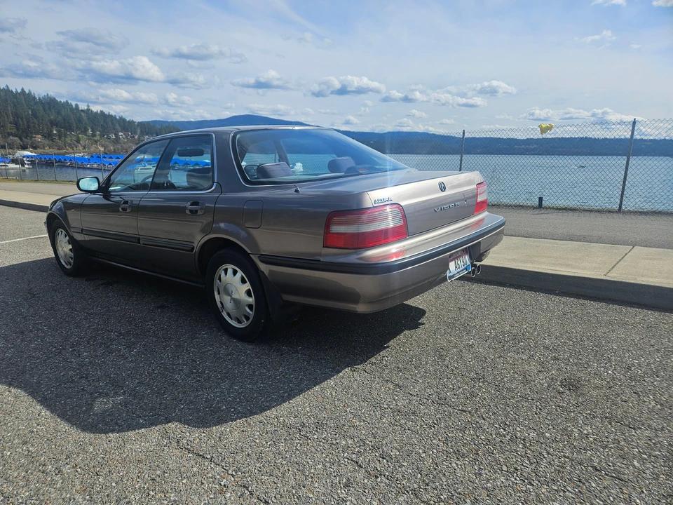 1992 Acura Vigor 3rd Gen - Image 11 of 31