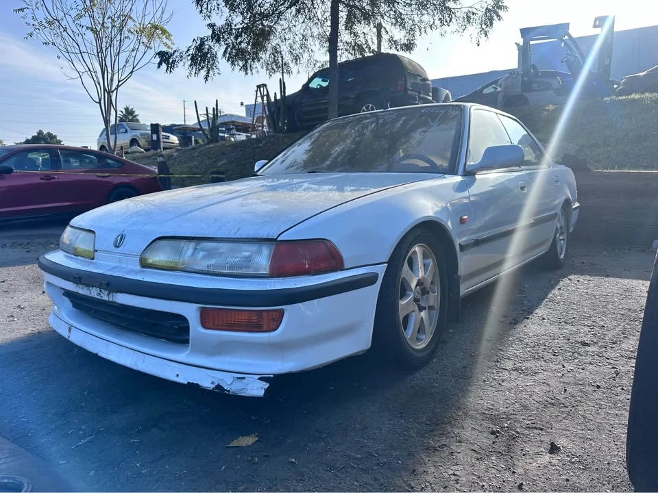 1992 Acura Integra 2nd Gen - Image 2 of 16