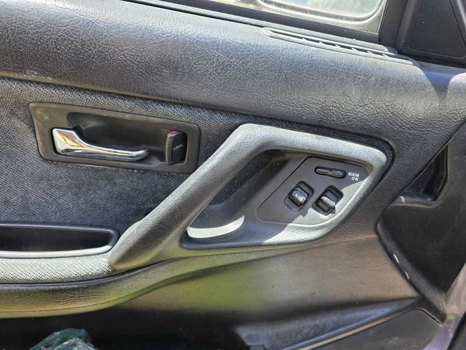 1992 Acura Integra 2nd Gen - Image 2 of 4