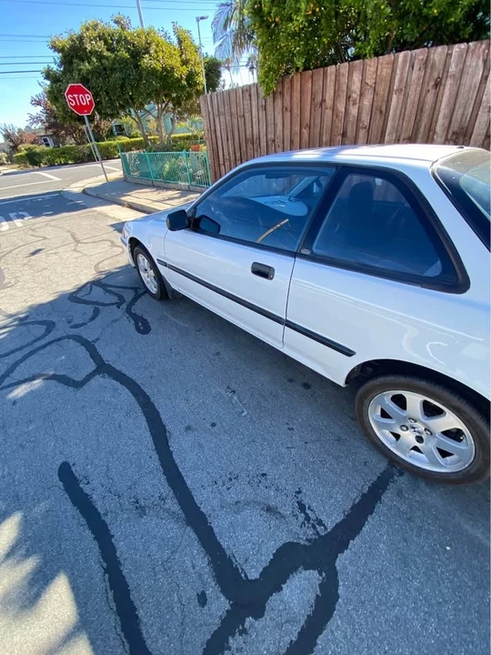 1992 Acura Integra 2nd Gen - Image 2 of 13