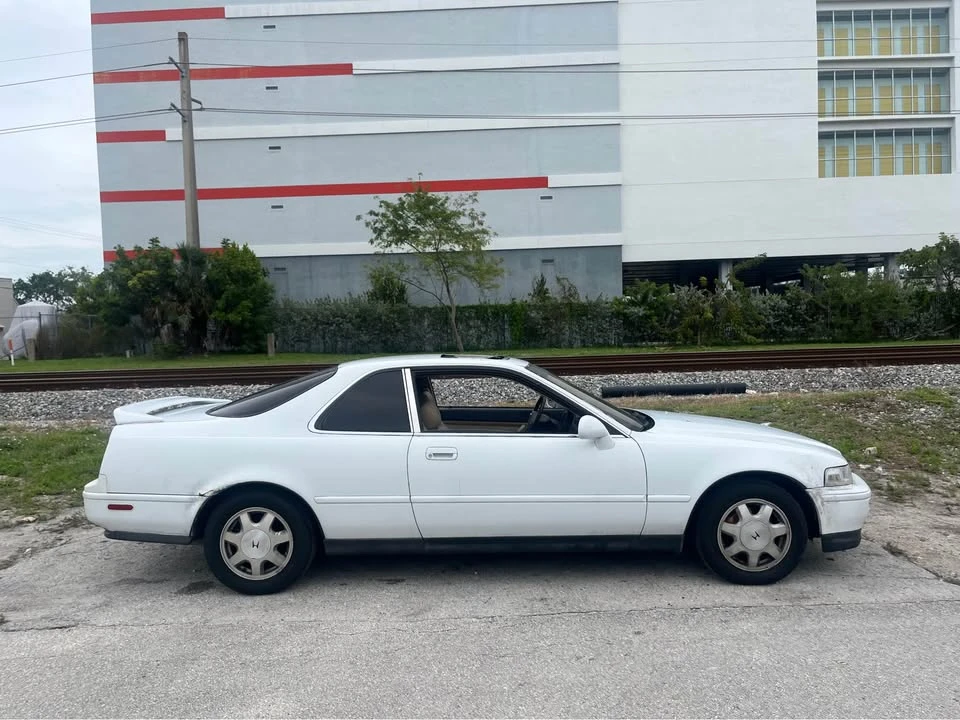 1992 Acura Legend 2nd Gen - Image 3 of 5