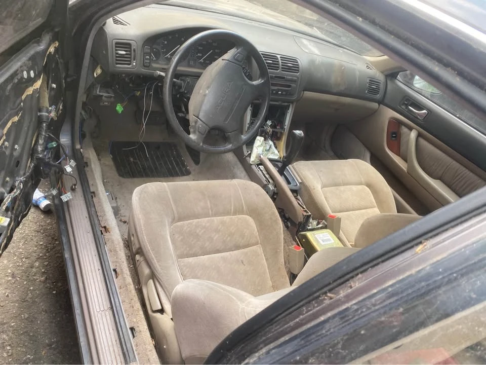 1992 Acura Legend 2nd Gen - Image 4 of 6