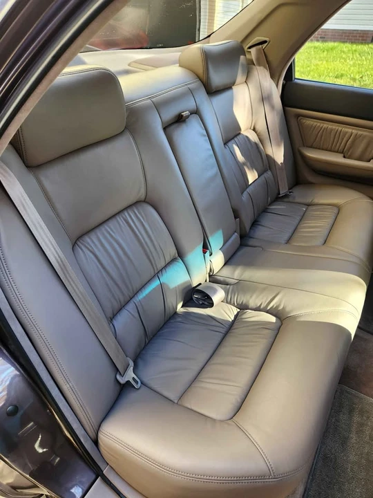 1992 Acura Legend 2nd Gen - Image 11 of 20