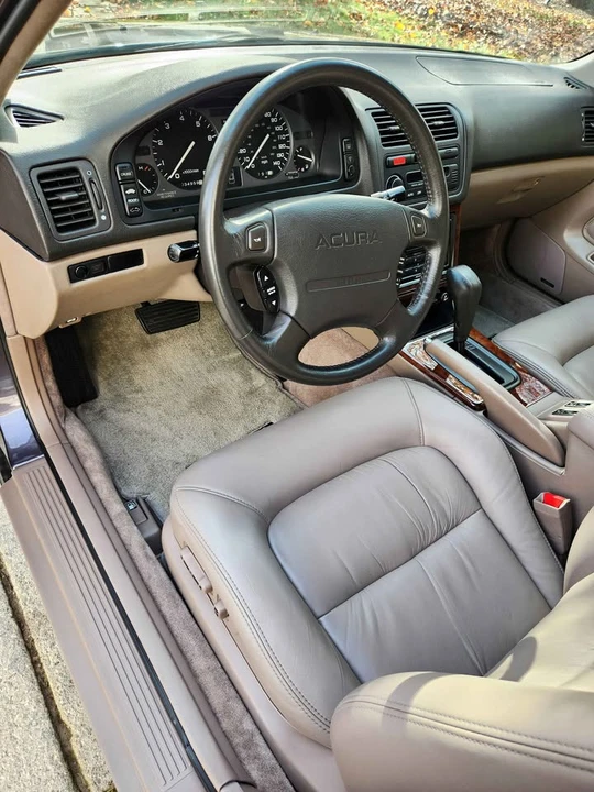 1992 Acura Legend 2nd Gen - Image 8 of 20