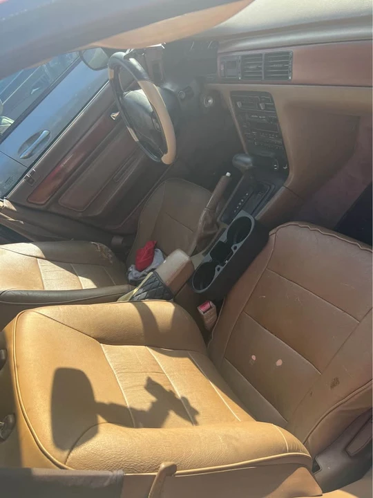 1992 Acura Vigor 3rd Gen - Image 10 of 20