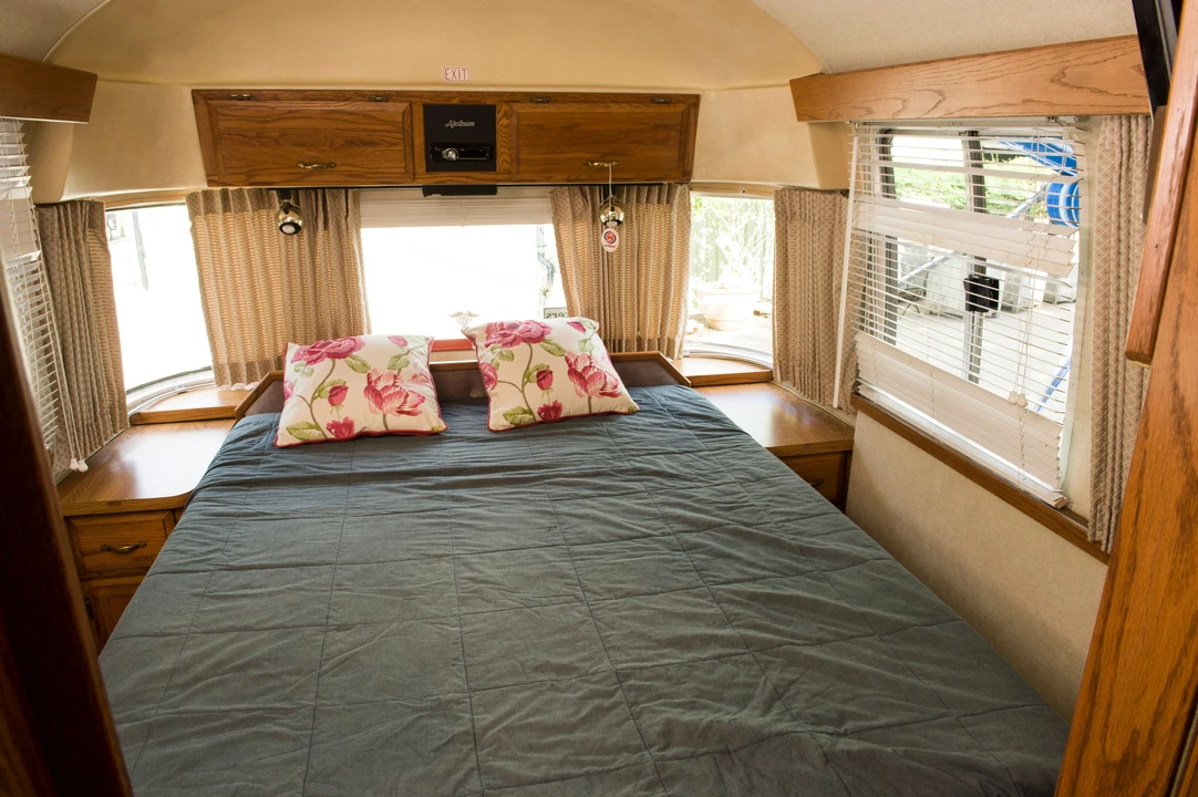 1992 Airstream - Image 11 of 18