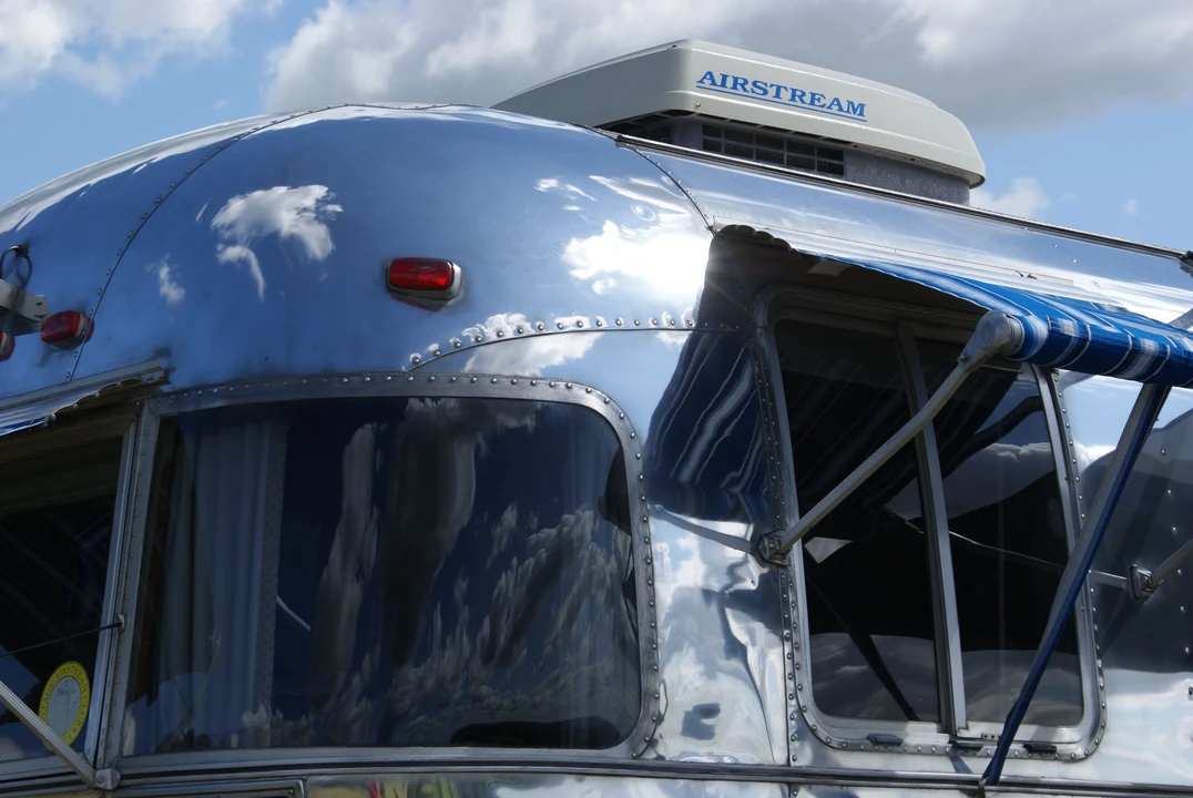 1992 Airstream - Image 7 of 18