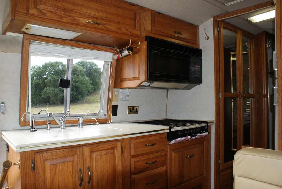 1992 Airstream - Image 2 of 18