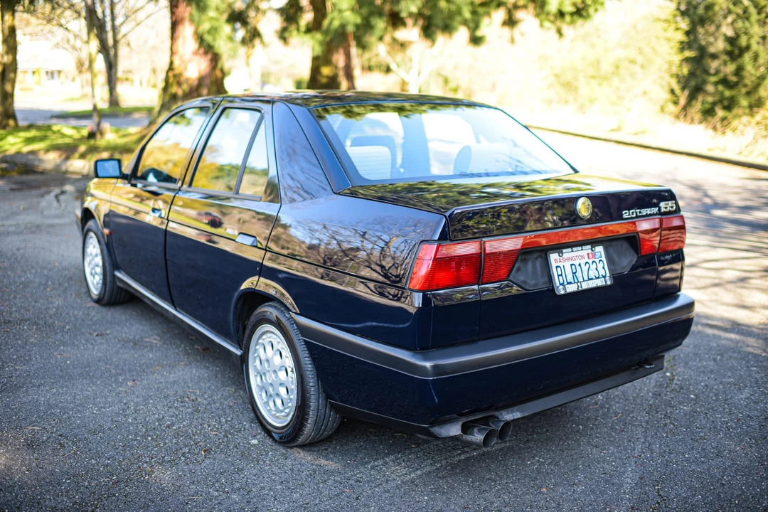 1992 Alfa Romeo 155 - Image 11 of 31