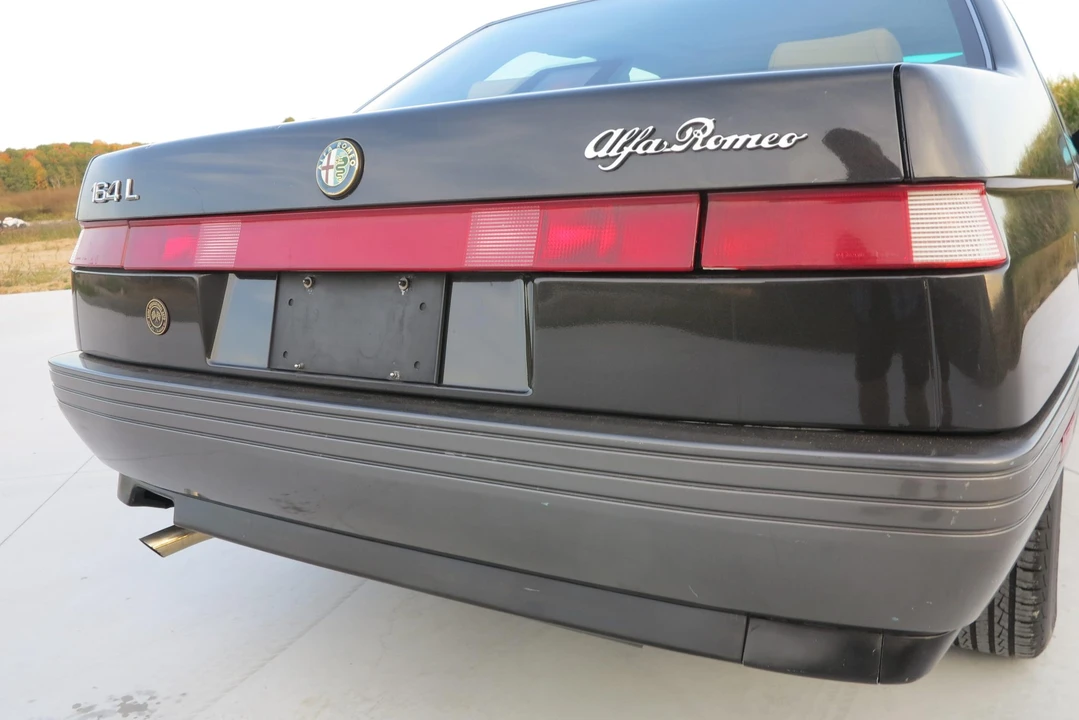 1992 Alfa Romeo 164 - Image 29 of 31