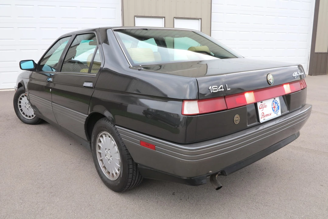 1992 Alfa Romeo 164 - Image 16 of 31