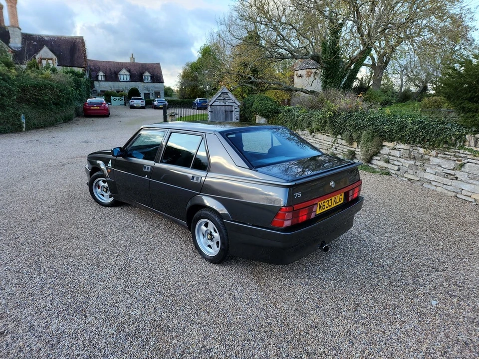 1992 Alfa Romeo 75/Milano - Image 12 of 30