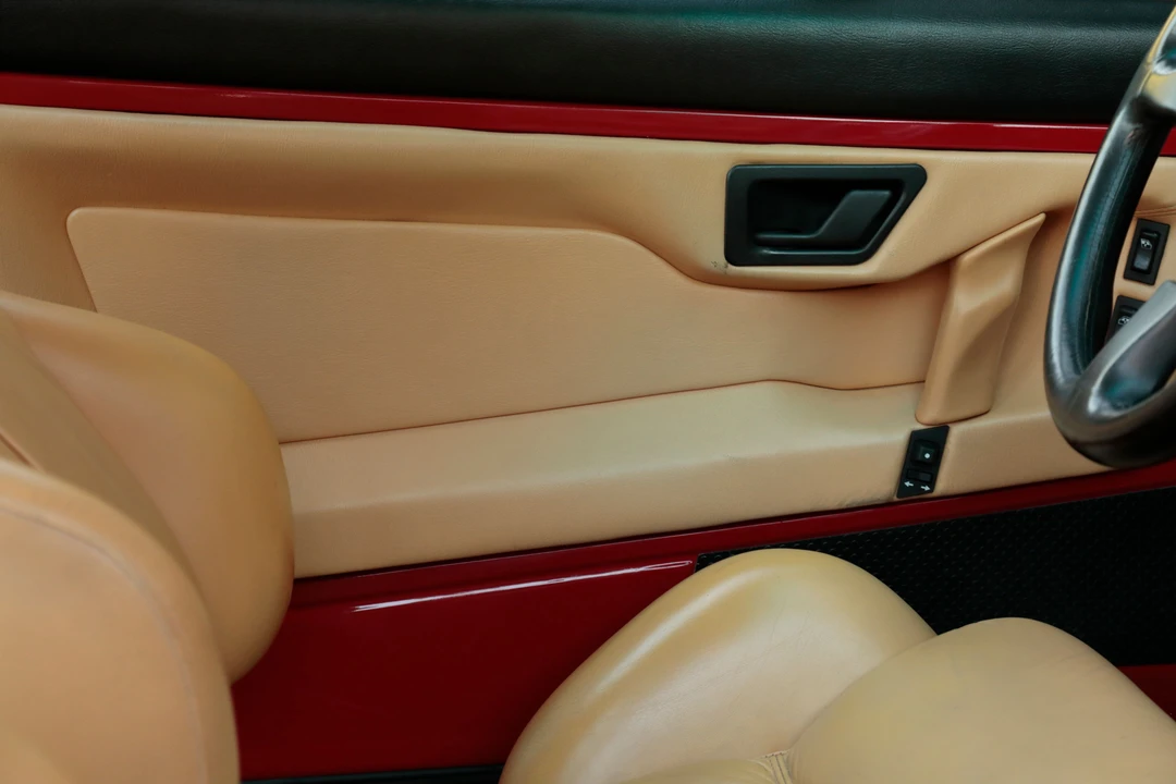 1992 Alfa Romeo SZ - Image 7 of 31