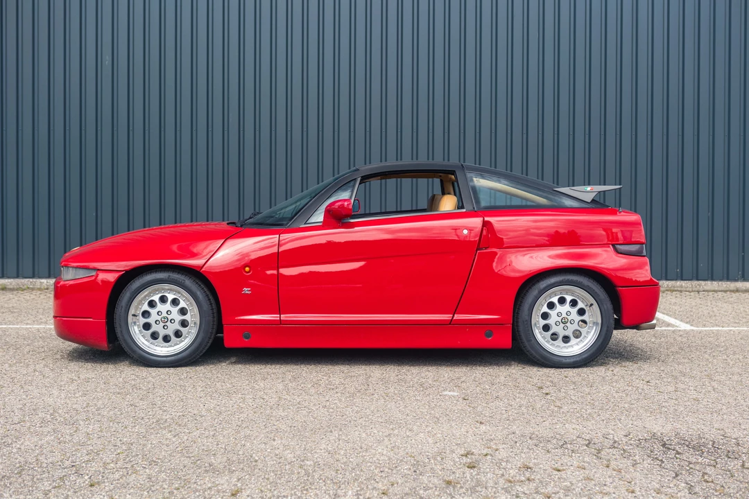 1992 Alfa Romeo SZ - Image 4 of 31