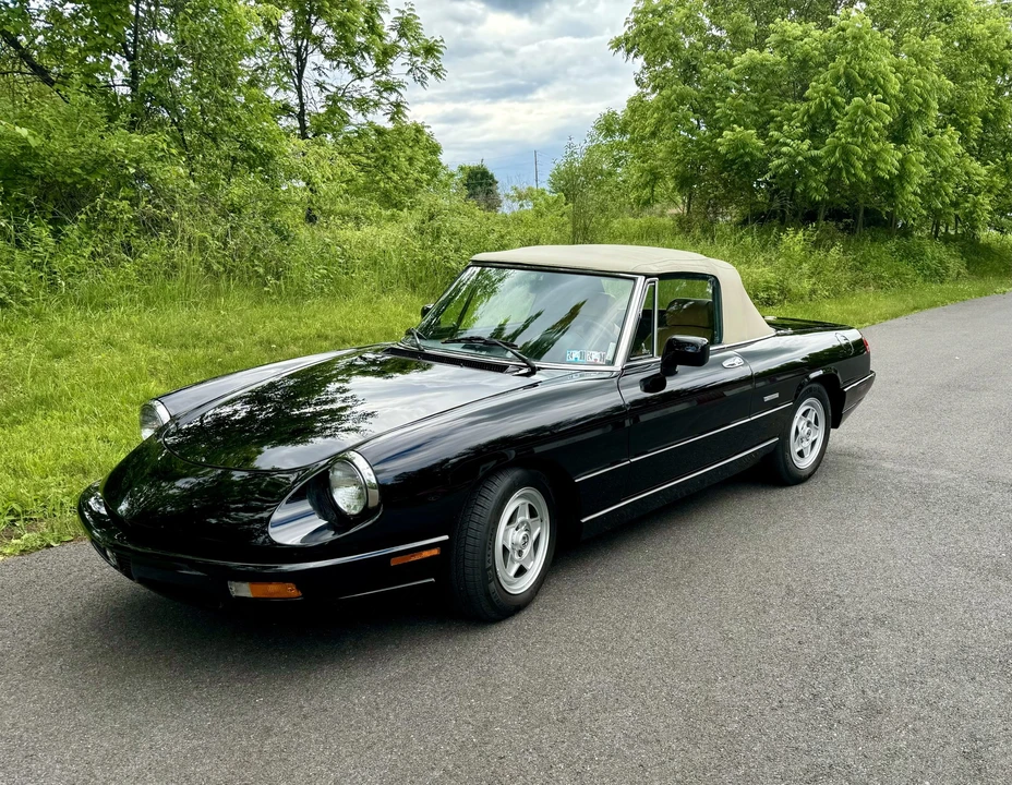 1992 Alfa Romeo Series 4 - Image 2 of 31