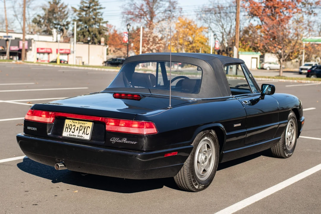 1992 Alfa Romeo Series 4 - Image 8 of 31