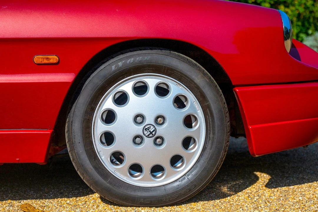 1992 Alfa Romeo Series 4 - Image 29 of 30