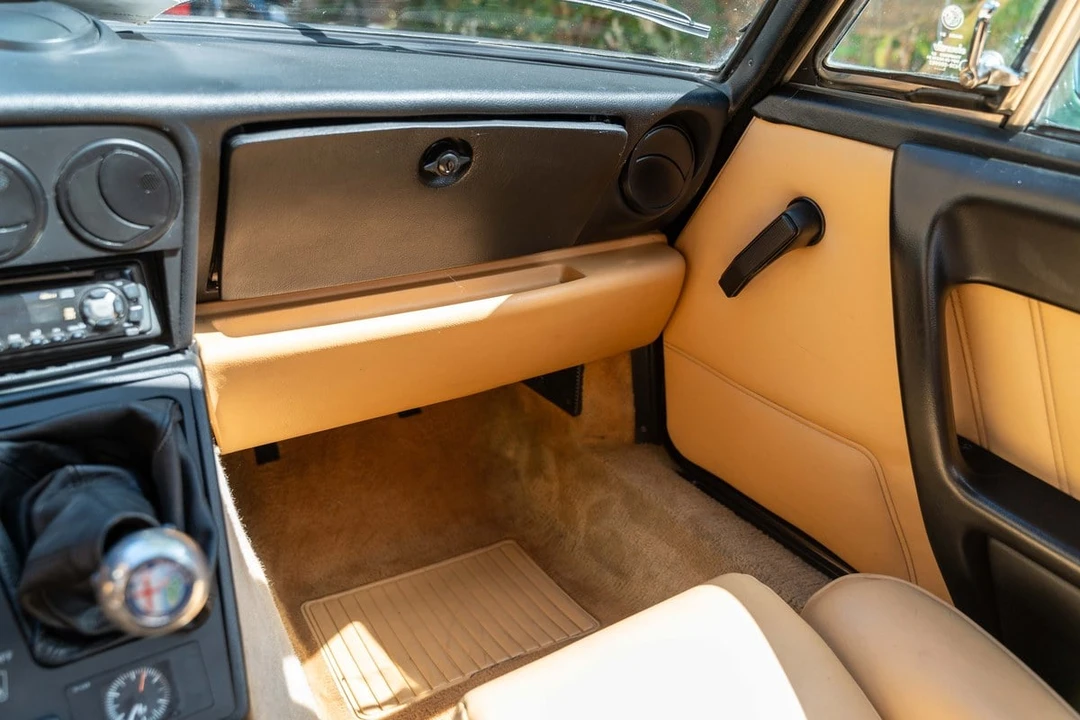 1992 Alfa Romeo Series 4 - Image 21 of 30