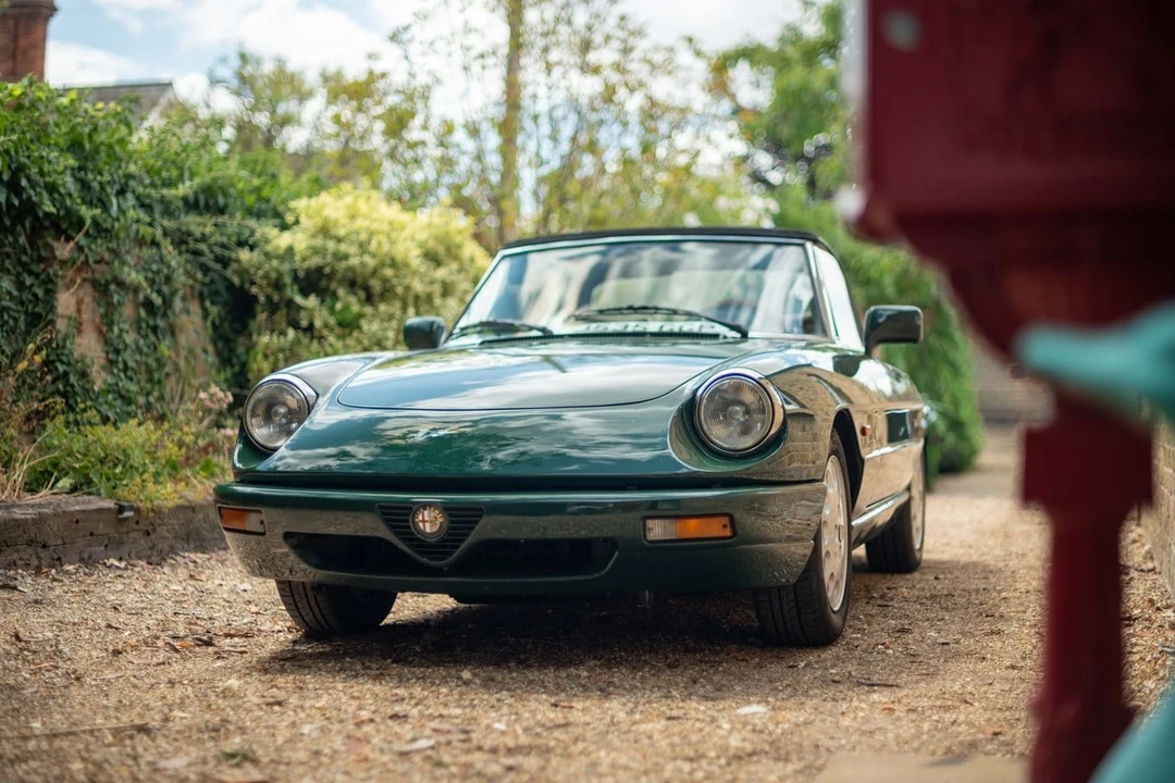 1992 Alfa Romeo Series 4 - Image 9 of 30